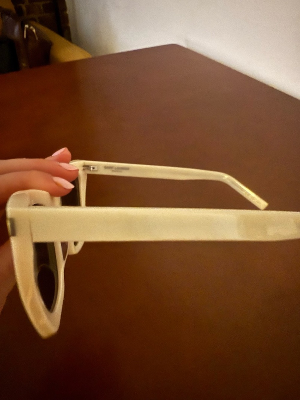 Classic Women's Cat-Eye Sunglasses in Cream - Picture 4 of 4